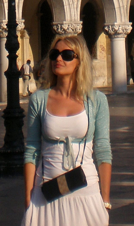hot local woman - ukrainelovecupid.com