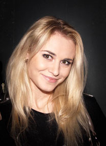 ukrainelovecupid.com - how to pick up woman