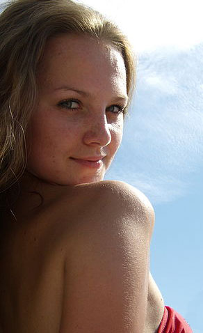 looking girl - ukrainelovecupid.com